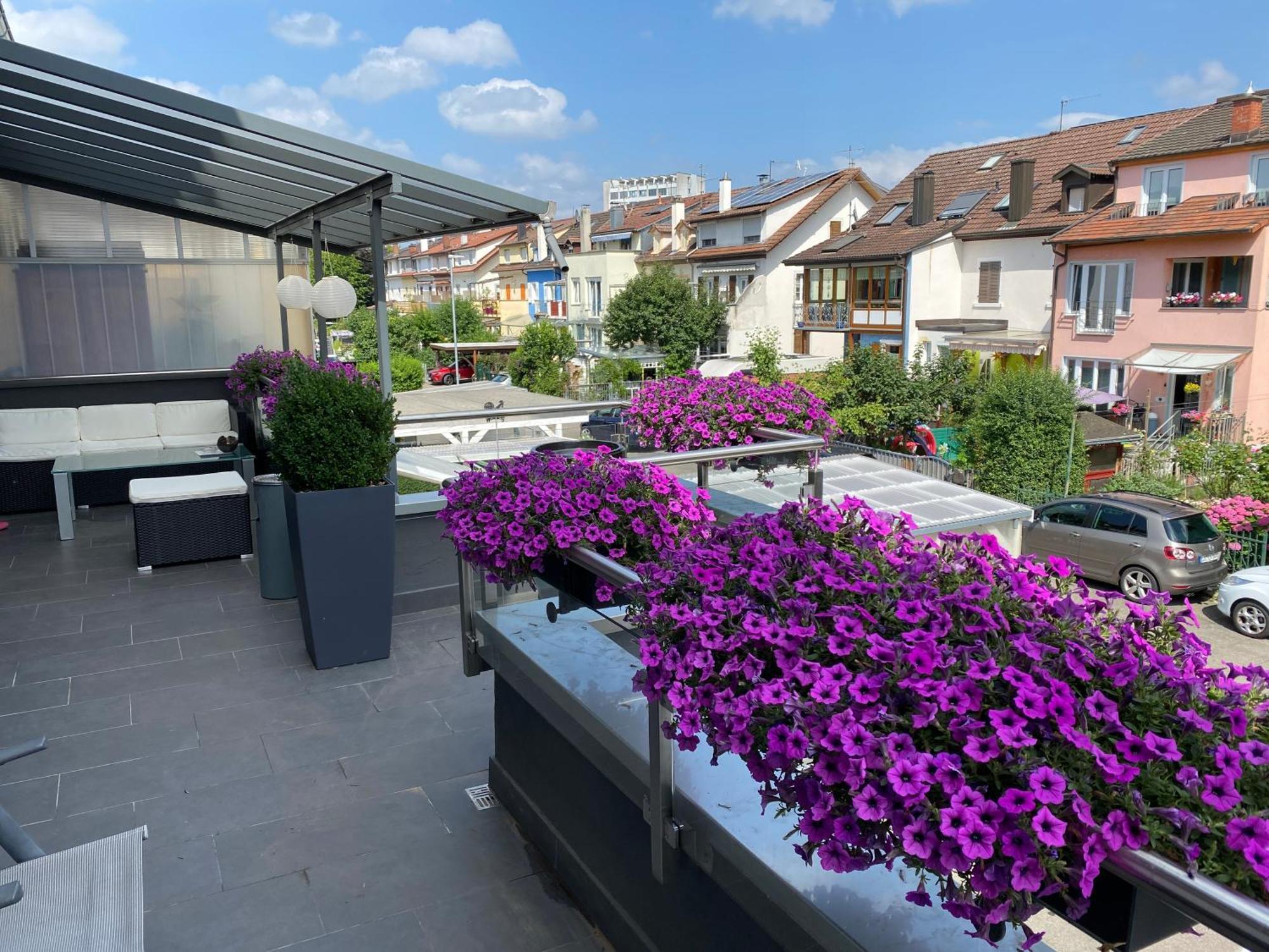 Guenstige Zimmer-Unterkunft Zimmer Mit Gemeinschaftsbad Lörrach Exterior foto